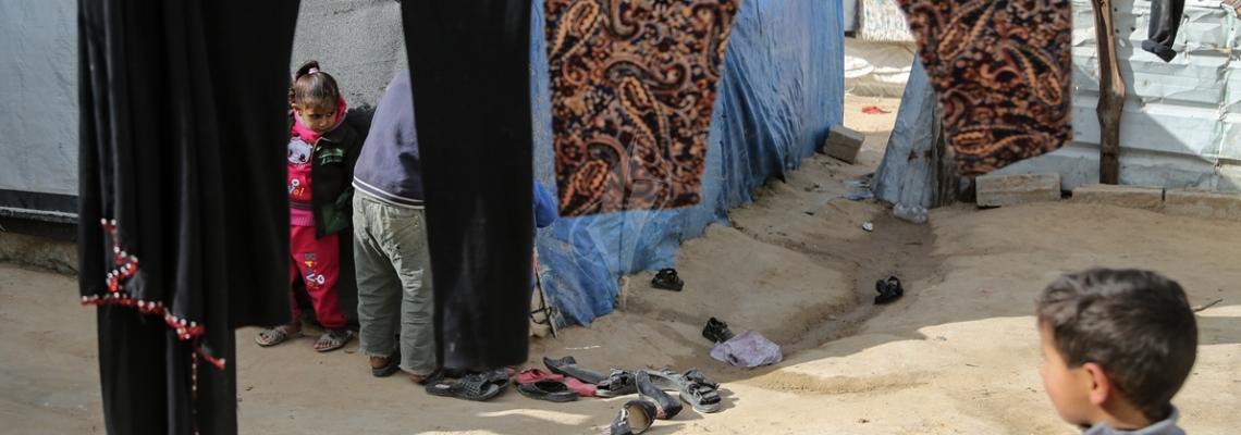 بالصور:مشاهد من حياة الأطفال داخل قرية جحر الديك وسط قطاع غزة