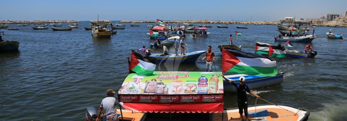 بالصور:مسيرة بحرية رفضاً لاحتجاز "اسرائيل" لأسطول الحرية 3