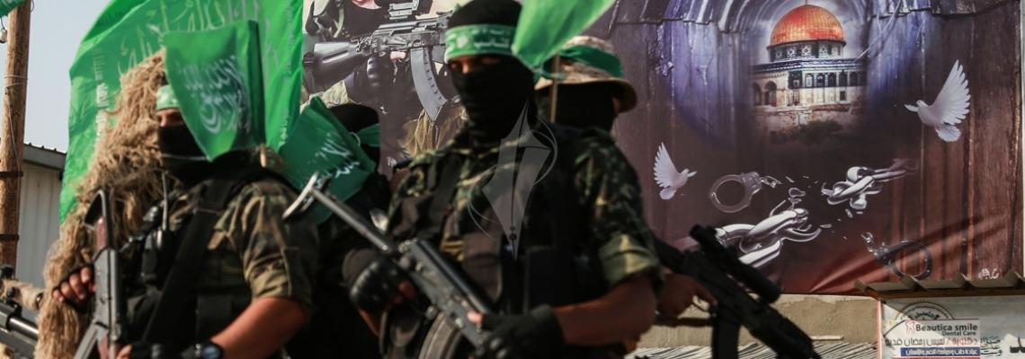بالصور:عرض عسكرى لكتائب القسام فى منطقة الزنة فى الذكرى الثالثة للحرب على غزة