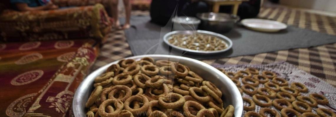 غزة: كعك العيد كرنفال نسائي و"لمات" رمضانية حتى الفجر