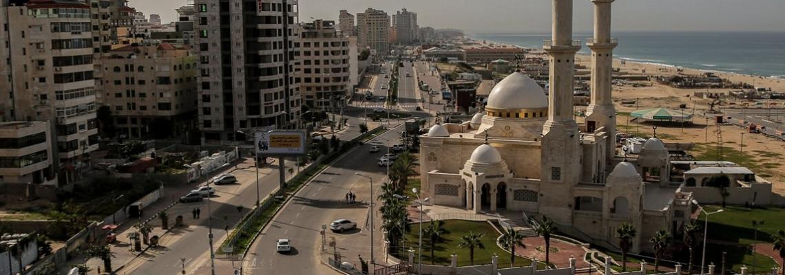 عودة الحياة الطبيعية في قطاع غزة بعد قرار منع التجول الكامل يومي الجمعة والسبت للحد من انتشار فيروس كورونا