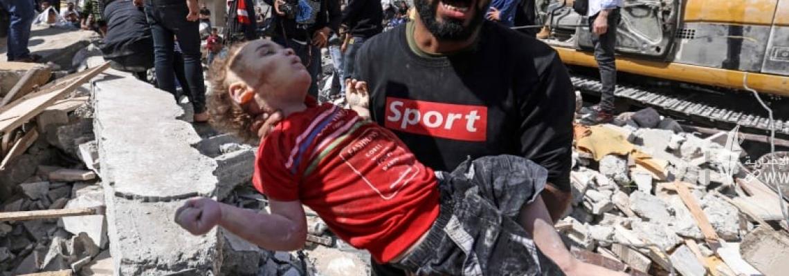 دمار هائل في حي الرمال بعد تدمير 3 عمارات سكنية فوق رؤوس ساكنيها