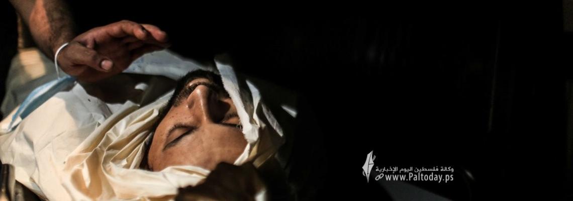 ارتقاء الشهيد ' سليم الفرا ' بعد استهدافه من قبل  الإحتلال فى مدينة خانيونس