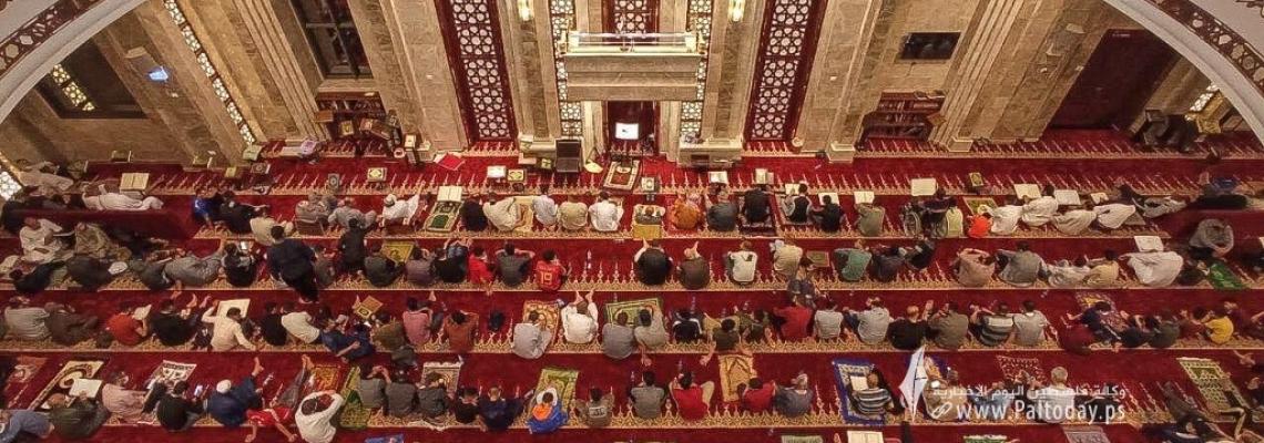 قيام ليلة 27 من شهر رمضان المبارك، في مسجد العودة بمحافظة رفح جنوبي قطاع غزة.