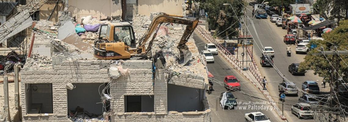 بالصور:استمرار ازالة ركام المنازل المدمرة في غزة جراء العدوان الأخير على القطاع