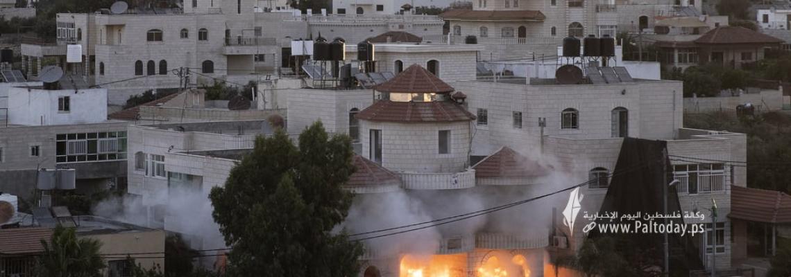 بالصور:لحظة تدمير قوات الاحتلال لمنزل الأسير منتصر الشلبي في رام الله صباح اليوم