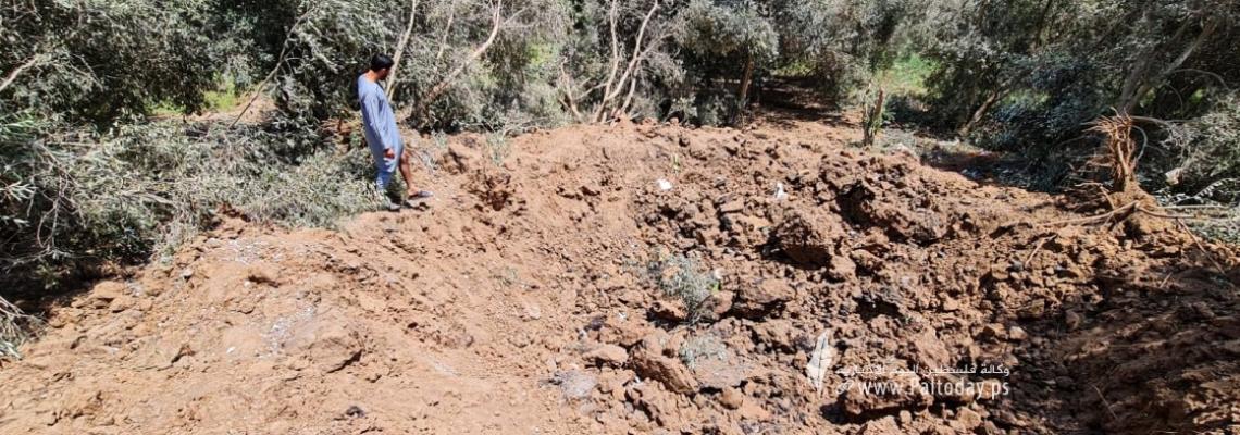بالصور:اثار قصف الاحتلال الإسرائيلي لأراضٍ زراعية شمال قطاع غزة