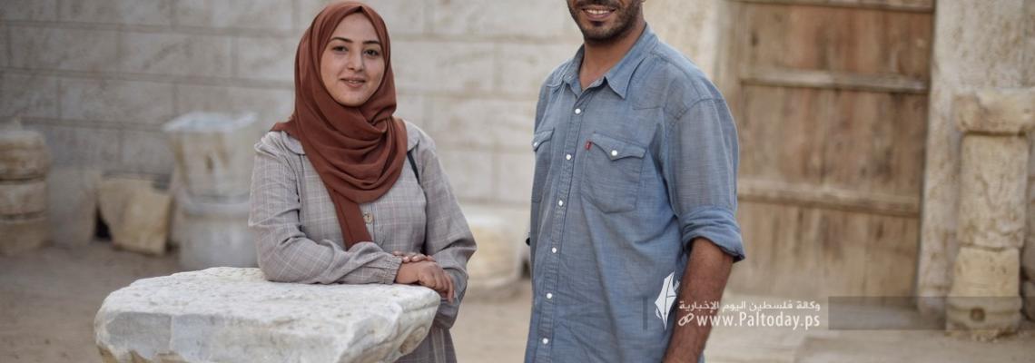 خان يونس.. زوجان يعيدان الحياة لقطعٍ أثرية تالفة
