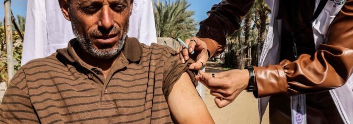 حملة في غزة للتطعيم ضد فيروس كورونا