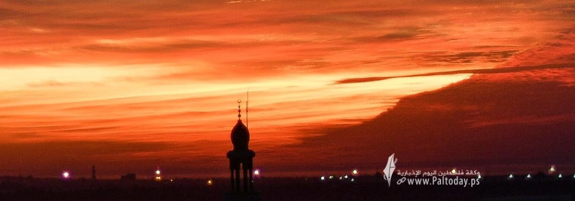 شاهد ; غروب ساحر واستثنائي من مدينة خانيونس جنوب القطاع