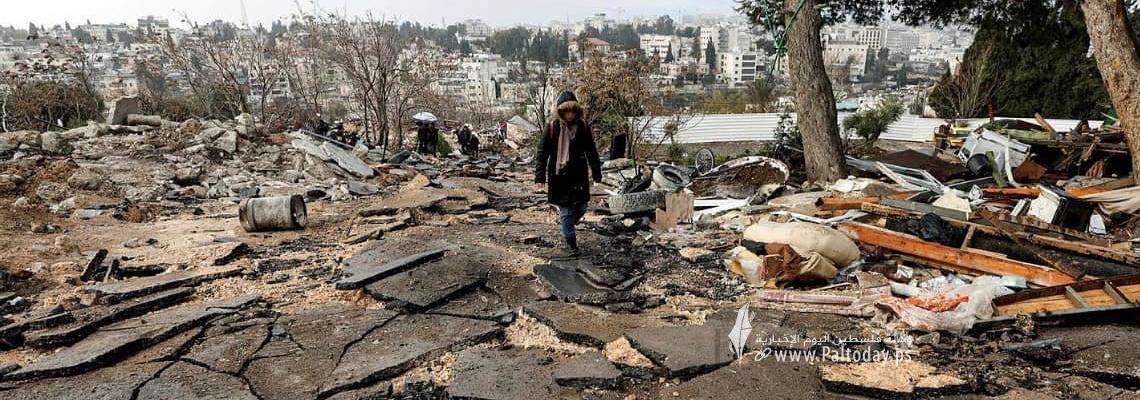 بالصور: الاحتلال يهدم منزلين لعائلة صالحية في حي الشيخ جراح ويشرد أفرادها