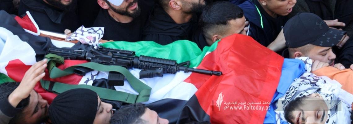 بالصور: جماهير نابلس تشيّع جثمان الشهيد المقاوم بكير حشاش في مخيم بلاطة
