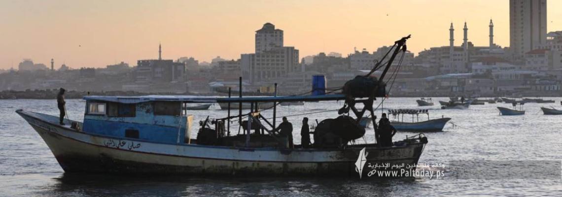 بالصور: ميناء الصيادين صباح اليوم
