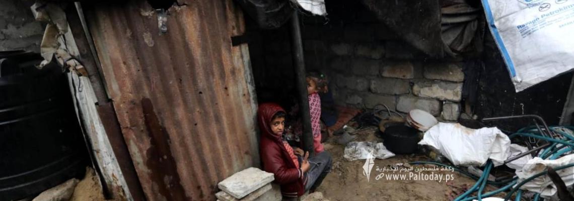 بالصور: عائلات بغزة تعيش ظروفا صعبة في ظل البرد القارس