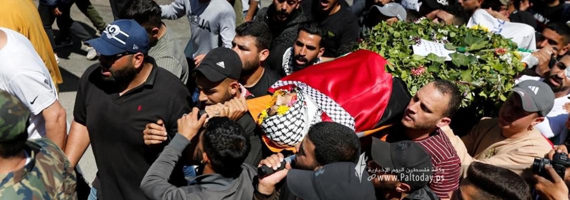 بالصور: رام الله - تشييع جثمان الشهيد عمر عليان (20 عاما) لمثواه الأخير في بلدة سلواد شرق رام الله