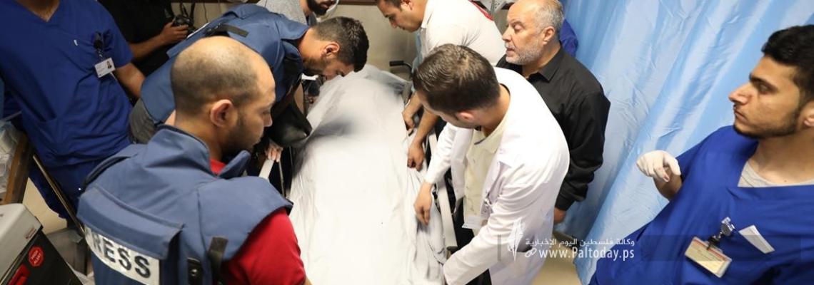 بالصور: جنين - لحظة الإعلان عن استشهاد الزميلة الصحافية شيرين أبو عاقلة في مستشفى ابن سينا