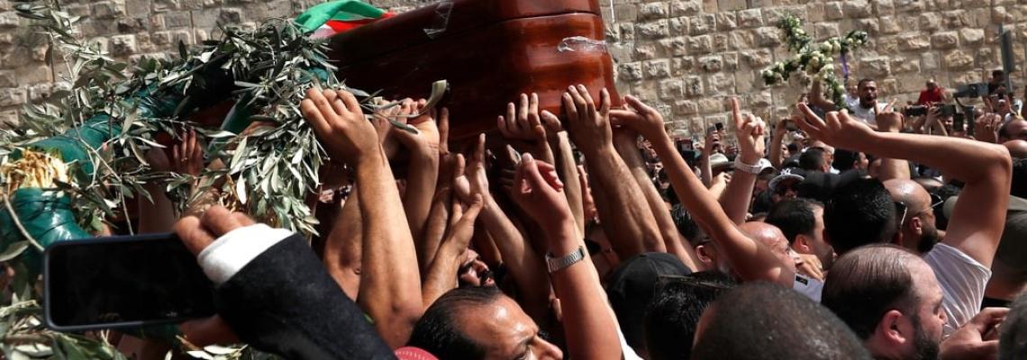 تشييع الشهيدة الصحفية شيرين أبو عاقلة في مسقط رأسها بالقدس المحتلة