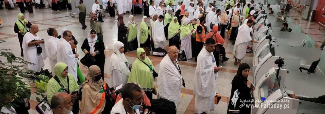 بالصور: وصول حجاج قطاع غزة إلى مطار جدة الدولى لأداء مناسك الحج لهذا العام