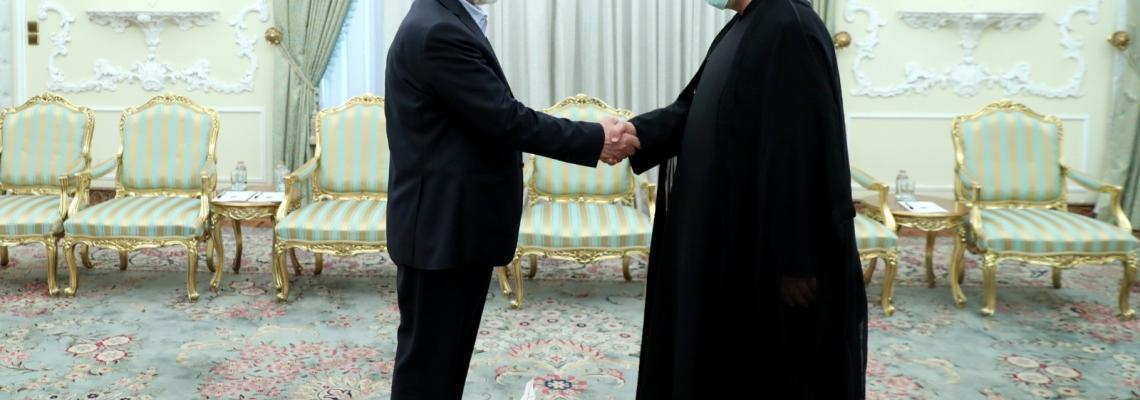 بالصور:  الرئيس الإيراني إبراهيم رئيسي يستقبل قائد المقاومة الأستاذ زياد النّخالة ووفد من قيادة الجهاد الإسلامي في فلسطين.