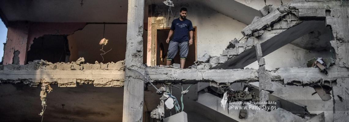 بالصور : أثار الدمار الكبير لهدم 3 منازل في رفح