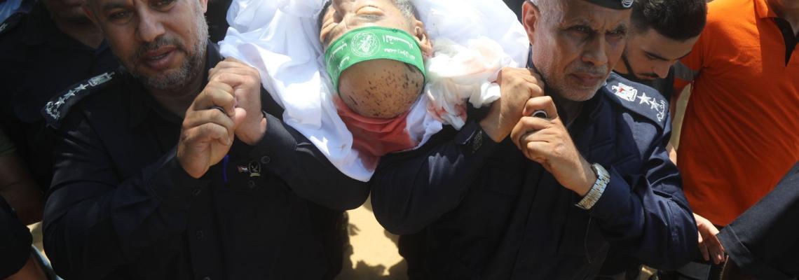 تشيع جثامين شهداء عائلة النباهين بمخيم البريج وسط قطاع غزة