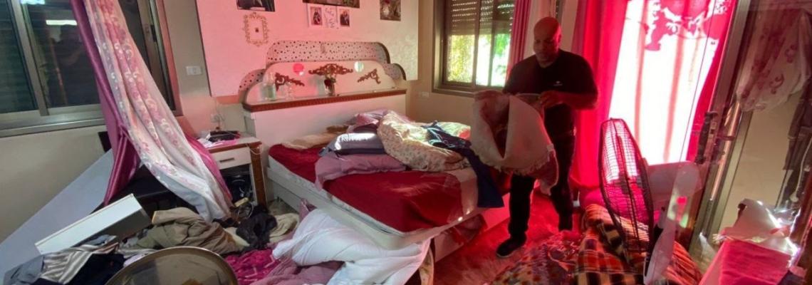 "الدمار الذي خلفه الاحتلال عقب اقتحام منزل الشهــيد محمد الشحام