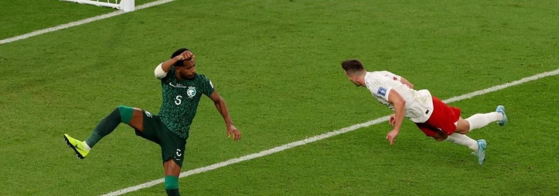 بالصور بولندا تهزم السعودية بهدفين نظيفين وتشعل الصراع على التأهل للدور الثاني.