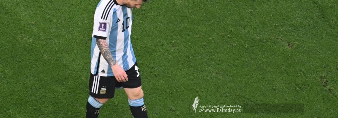 بالصور: ميسي يعاني أمام المنتخب السعودي