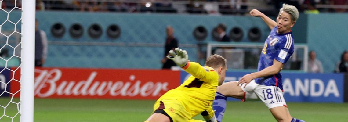 بالصور:  اليابان تحقق المفاجأة وتهزم ألمانيا بهدفين مقابل هدف ضمن مباريات كأس العالم قطر 2022.