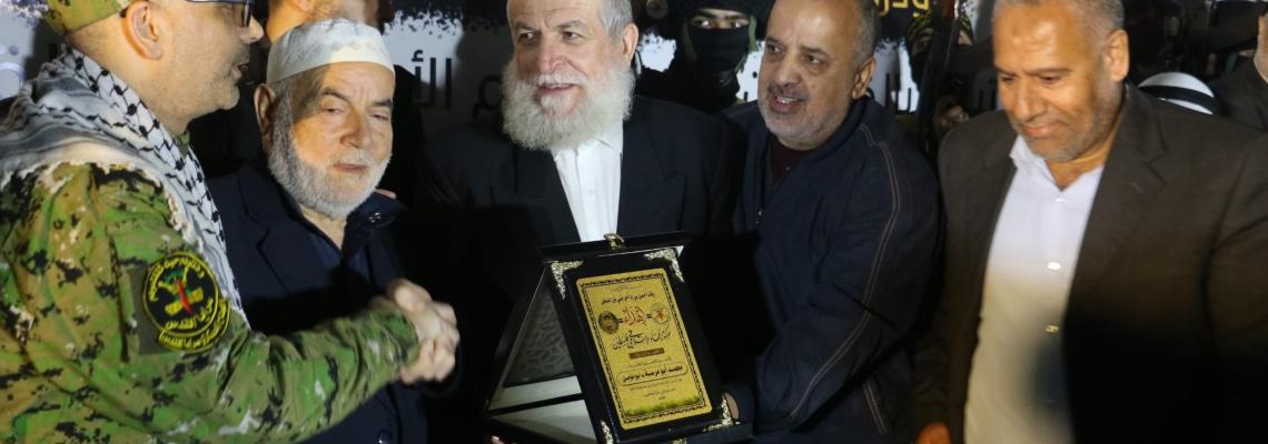 بالصور : «الجهاد» بغزة تكرم المحرر محمد أبو مرسة بعد 19عامًا بالأسر