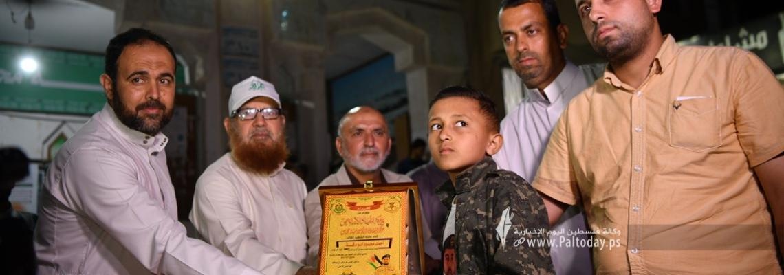 حماس والجهاد يكرمان عائلة الشهيد القائد في سرايا القدس' أحمد أبودقة 'فى مدينة خانيونس