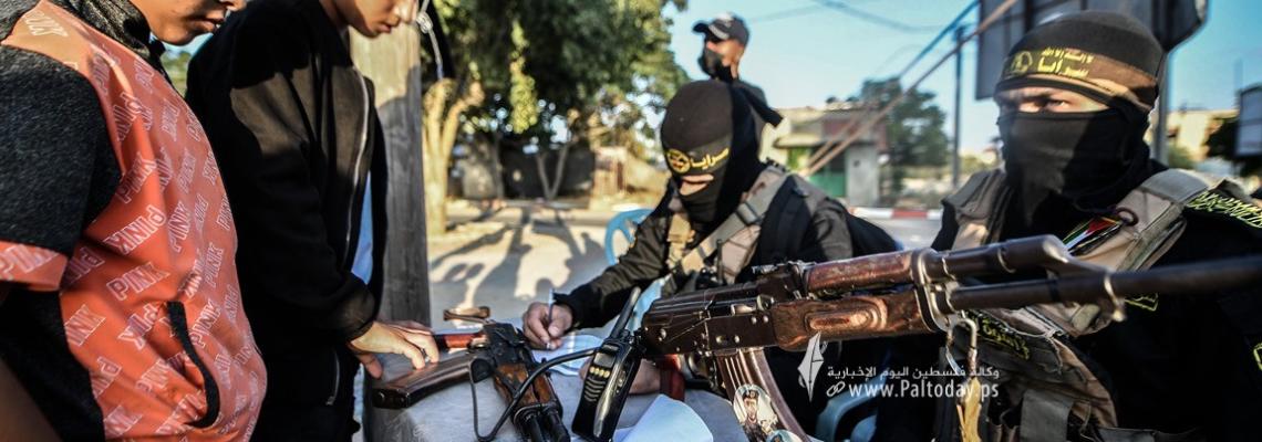 بالصور ; إقبال كبير على نقاط التسجيل لمخيمات" ثأر الأحرار للفتوة العسكرية" فى مدن قطاع غزة