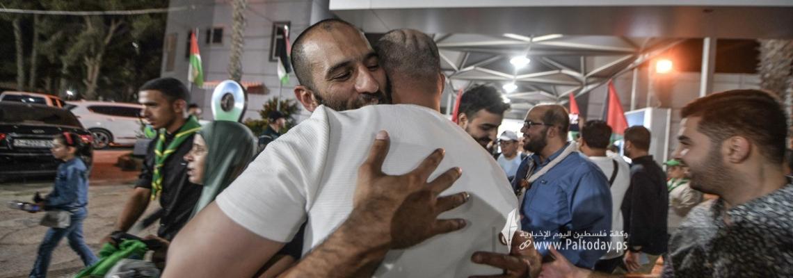 بالصور ; وصول الفوج الأول من حجاج بيت الله الحرام إلى قطاع غزة