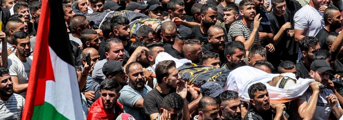 بالصور : جنين تُشيع جثامين 12 شهيداً ارتقوا خلال العدوان الأخير على مخيم جنين.