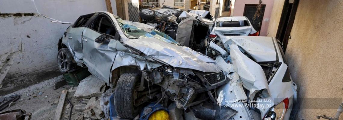 بالصور : جنين تلملم جراحها .. والطواقم المتخصصة تشرع بإزالة آثار العدوان