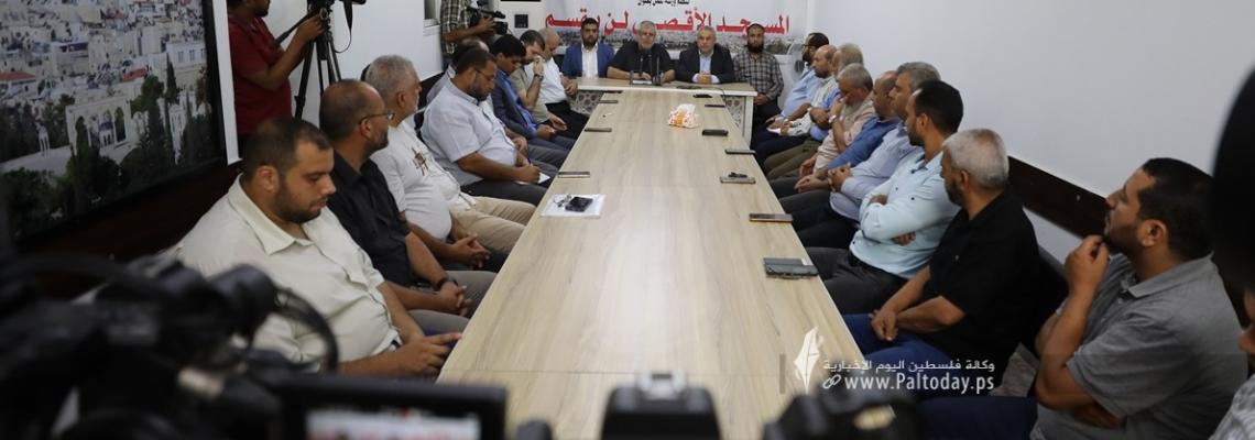 بالصور: فصائل المقاومة تنظم ورشة عمل بعنوان: المسجد الأقصى لن يُقسم