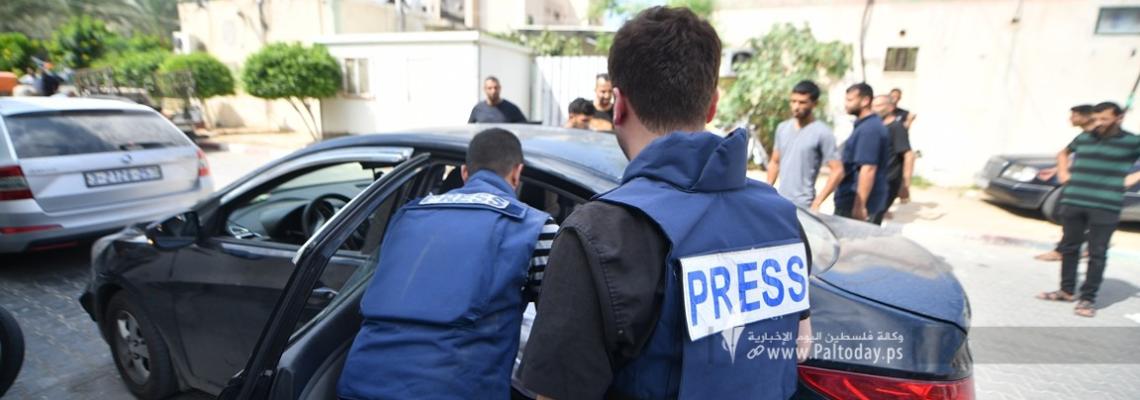 بالصور ; الصحافة في مرمى النار ..من وداع شهداء الحقيقة
