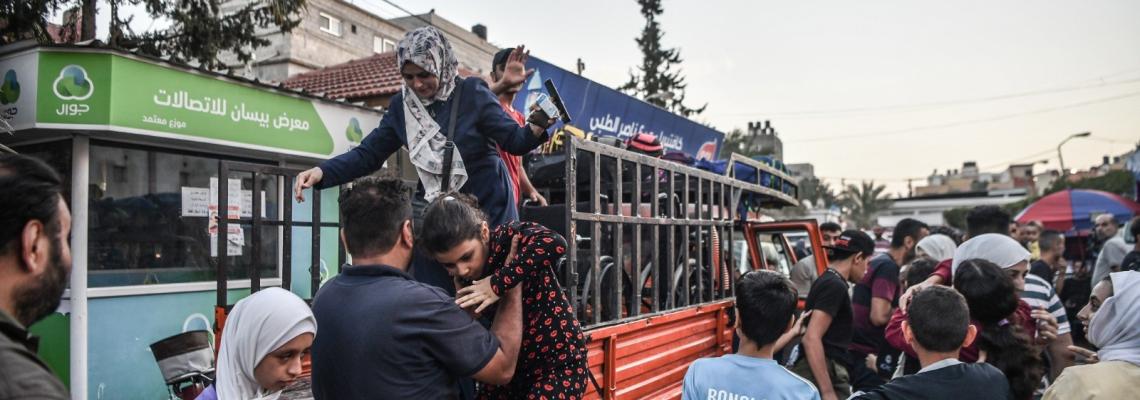 وصول أعداد كبيرة من النازحين من شمال غزة إلى مستشفى ناصر جنوب القطاع