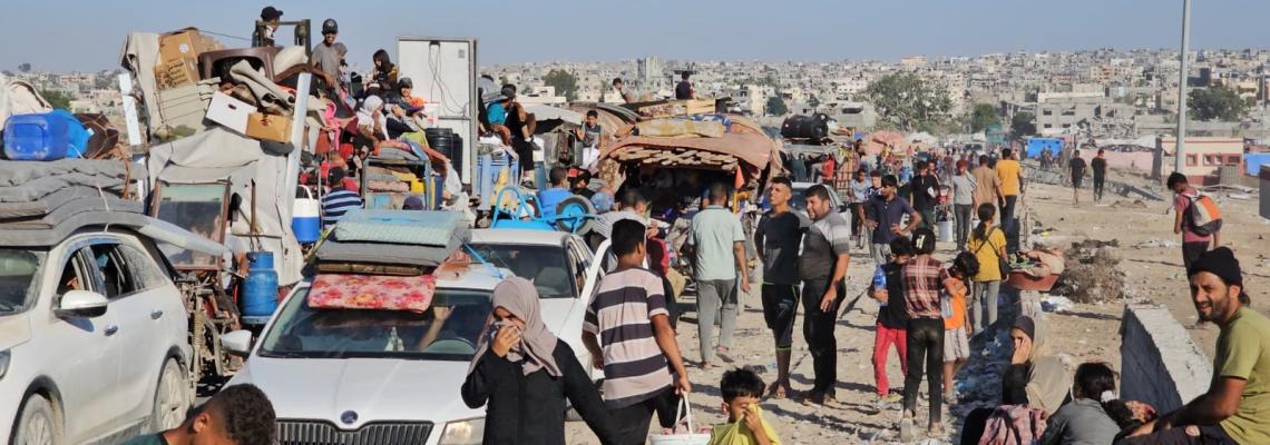 بعد اصدار الاحتلال أوامر اخلاء بحقها.. سكان المناطق الشرقية لمدينة خانيونس ينزحون نحو المجهول