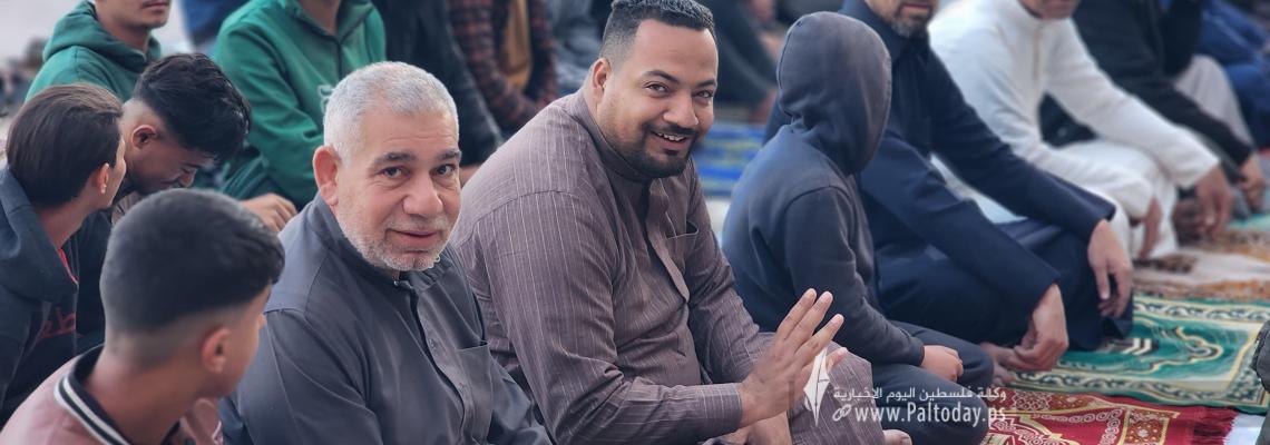 صلاة العيد في مدرسة للإيواء بمدينة خان يونس
