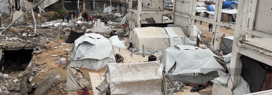 بالصور وداع الشهداء من مكان سقوط جدار على خيامهم غرب غزة