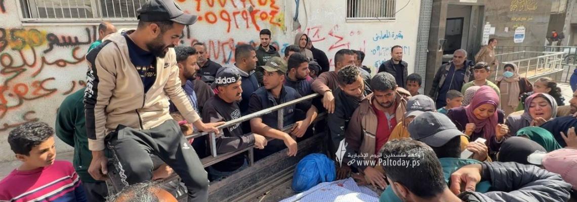 صور من مكان استهداف مواطن على مفترق حيدر عبد الشافى بمدينة غزة
