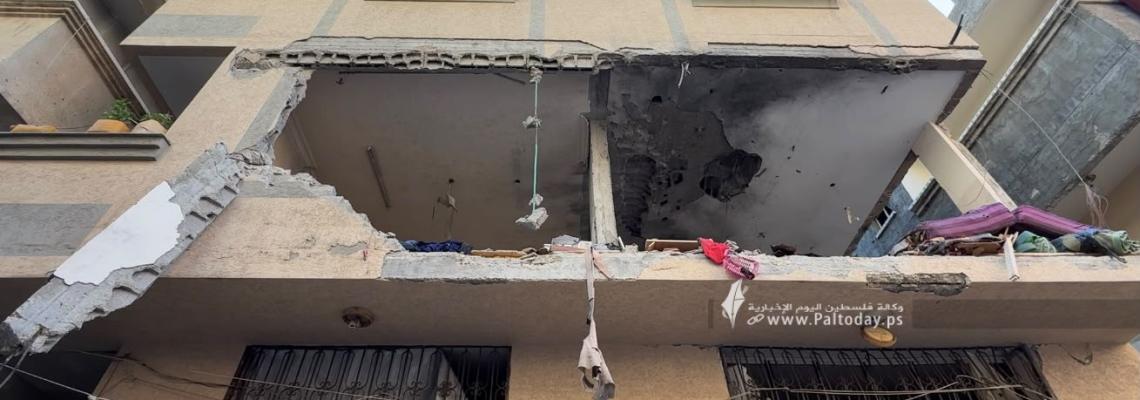 بالصور | آثار قصف شقة سكنية في شارع المغربي بمدينة غزة
