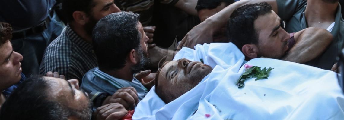 بالصور: جنازة الشهيد فادى النجار فى خان يونس
