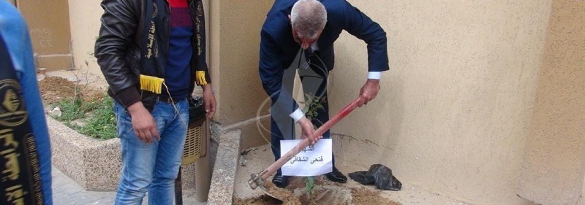 بالصور:الرابطة الإسلامية تُحيي ذكرى يوم الأرض وتوزع مجلة صوت الرابطة في المدارس والجامعات