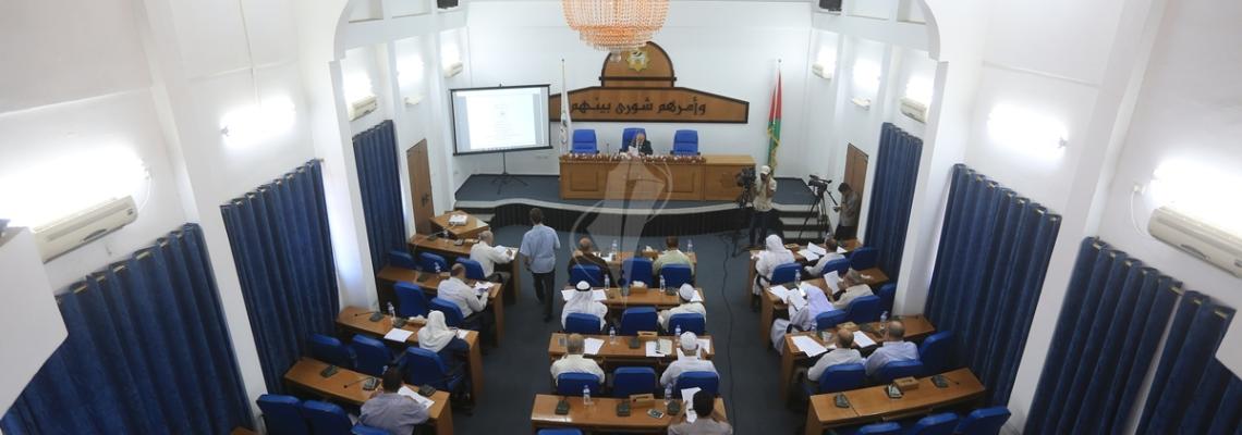بالصور: المجلس التشريعي بغزة يعقد جلسة حول أزمة الكهرباء