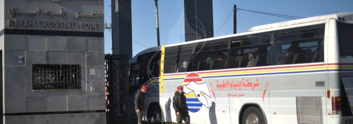  فتح معبر رفح البري امام حركة المسافرين