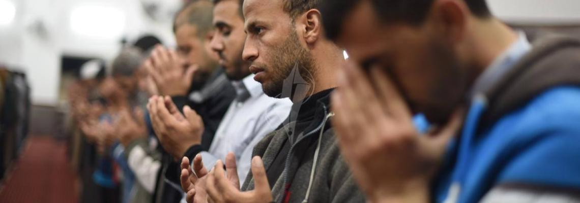 بالصور:الجهاد بغزة تقيم ليلة قيام نصرة للمسجد الأقصى