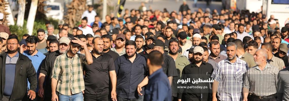 حشود جماهيرية تقدم واجب العزاء بوفاة القائد الدكتور رمضان شلح.