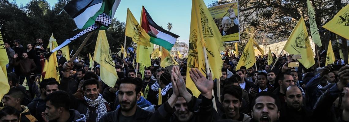 بالصور:فتح تحيي ذكرى انطلاقتها الـ 52 بغزة